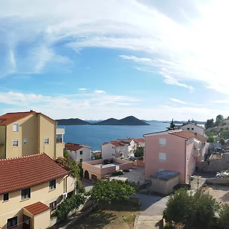 Davor Apartment *